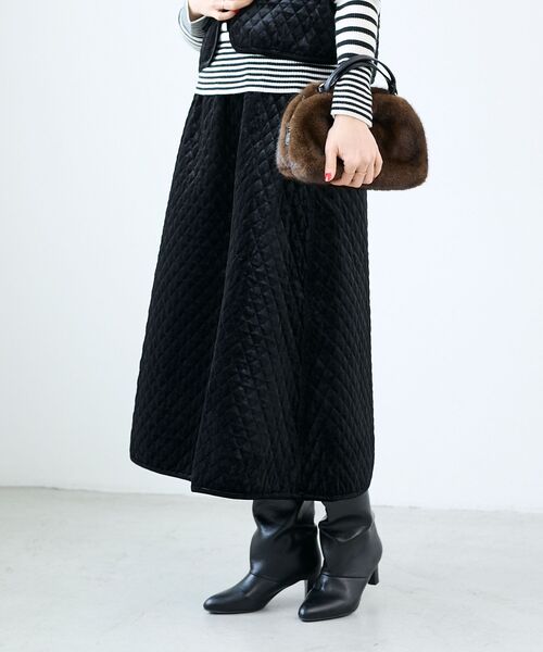 le.coeur blanc（ルクールブラン）の「TORRAZZO DONNAキルトベロアスカート（スカート・レディース・ブラウン/ブラック・38）」の12枚目の写真