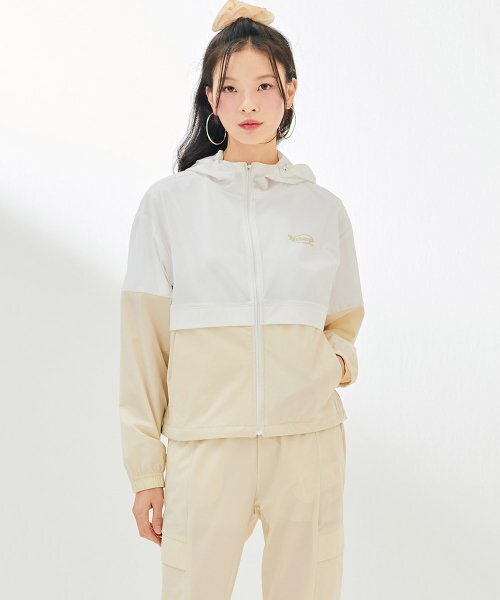 CHASECULT(チェイスカルト)の「女性スポーティブフードジップアップ-DBRG4172C05(パーカー・レディース・オートミール・85/90)」の1枚目の写真