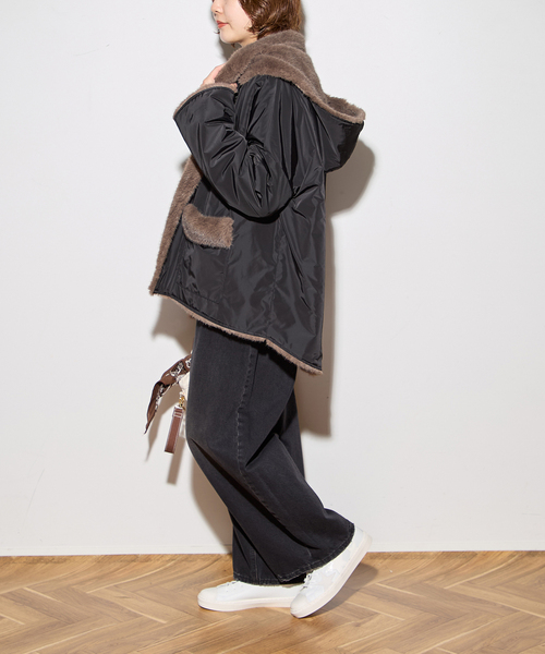 collection PRIVEE?(コレクションプリヴェ)の「【COLLECTION PRIVEE?】 WOMAN ECO-FUR JACKET:ジャケット(その他アウター・レディース・ブラック系その他・44/42)」の3枚目の写真