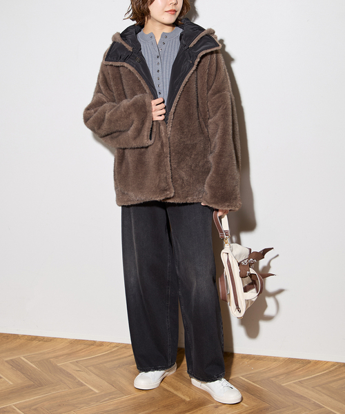 collection PRIVEE?(コレクションプリヴェ)の「【COLLECTION PRIVEE?】 WOMAN ECO-FUR JACKET:ジャケット(その他アウター・レディース・ブラック系その他・44/42)」の7枚目の写真