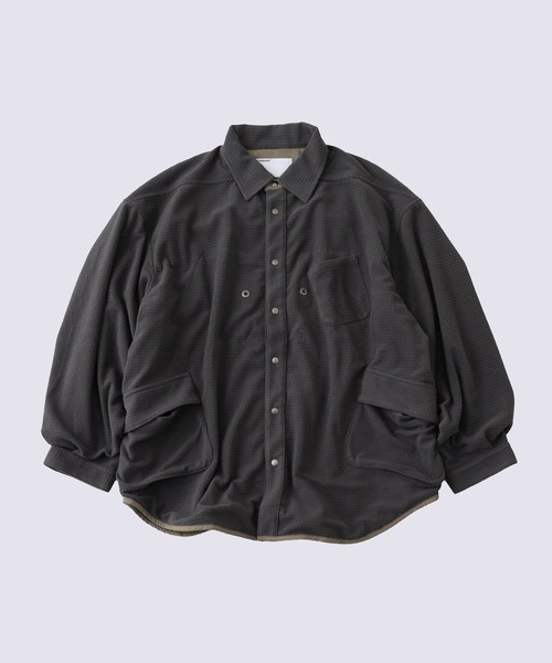 POLIQUANT(ポリクアント)の「【POLIQUANT】THE REVERSIBLE BLOCK-FLEECE SHIRT JACKET(ブルゾン・メンズ・ダークグレー/ブラック・1/2/3)」の2枚目の写真