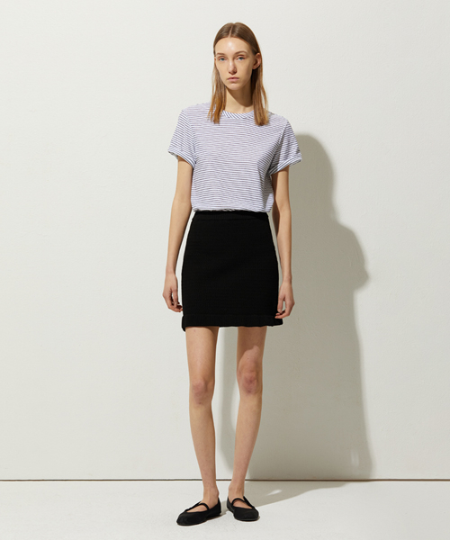 LADY VOLUME（レディーボリューム）の「FRILL KNIT SKIRT_BLACK（スカート・レディース・その他・SMALL/MEDIUM）」の2枚目の写真