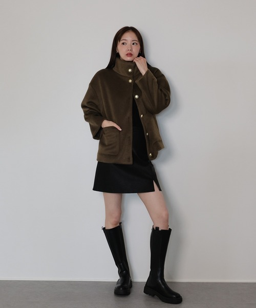 J by blue（ジェイバイブルー）の「ゴールドボタンスタンドウールシャギーコート（その他アウター・レディース・アイボリー/ブラウン・MEDIUM）」の16枚目の写真