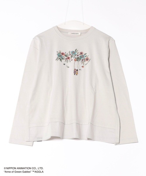 SUPER HAKKA(スーパーハッカ)の「SUPER HAKKA×世界名作劇場 「赤毛のアン」花とブランコ刺繍 長袖カットソー(Tシャツ/カットソー・レディース・ネイビー/レッド/ライトグレー・FREE)」の2枚目の写真