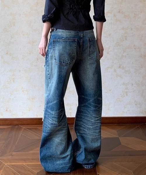 Ressaca(レサーカ)の「ルーズストレートダメージ加工デニムパンツ(デニムパンツ・レディース・ブルー・S/M)」の3枚目の写真