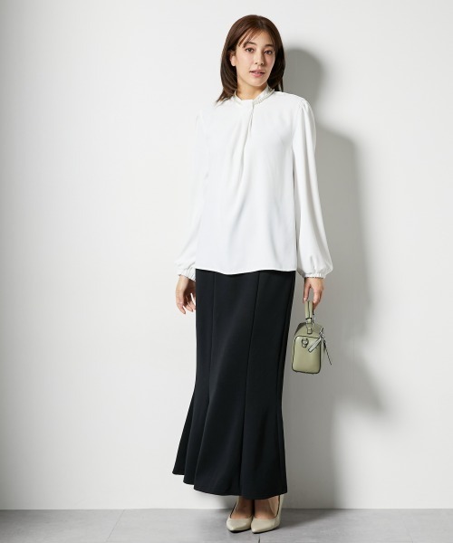 slattgir（スラットジール）の「高身長　バックサテンジョーゼットブラウス（トールサイズ）（シャツ/ブラウス・レディース・ネイビー/オフホワイト・TM/TL/TLL/T3L/T4L/T5L）」の16枚目の写真