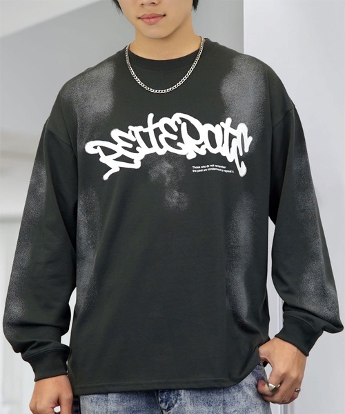L'atelier(ラトリエ)の「グラフィック Tシャツ 長袖 Tシャツ(Tシャツ/カットソー・メンズ・チョコ/ブラック系その他/ブラック・L/M/LL)」の2枚目の写真