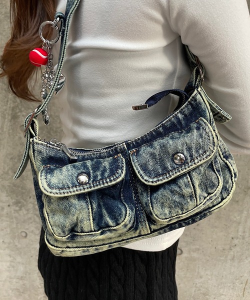 チャーム付きデニムショルダーミニバッグ（ショルダーバッグ）｜ROGER