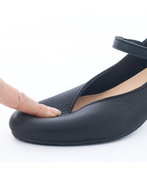 ENあしながおじさん（エンアシナガオジサン）の「防水│ストラップパンプス　3760009（パンプス・レディース・クリアブラック/ベージュ/ブラック・22.5cm/24.5cm/24cm/23.5cm/23cm）」の12枚目の写真