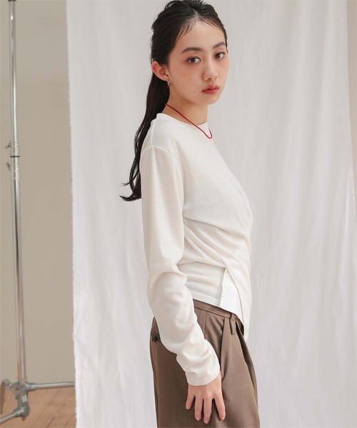 miette(ミエット)の「サイドボタンカシュクールトップス(Tシャツ/カットソー・レディース・ブラック/オフホワイト/杢グレー/ブラウン・S/M/L)」の14枚目の写真
