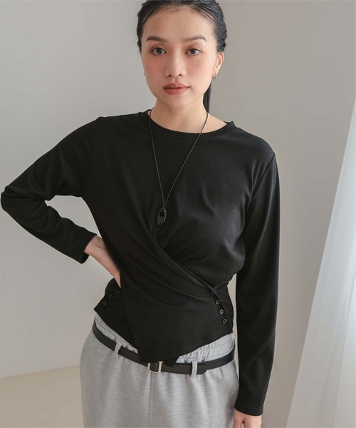 miette(ミエット)の「サイドボタンカシュクールトップス(Tシャツ/カットソー・レディース・ブラック/オフホワイト/杢グレー/ブラウン・S/M/L)」の21枚目の写真