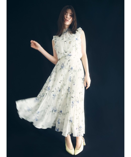 FRAY I.D(フレイアイディー)の「フラワープリントギャザーフリルブラウス(シャツ/ブラウス・レディース・アイボリー/ミント/ネイビー・F)」の4枚目の写真