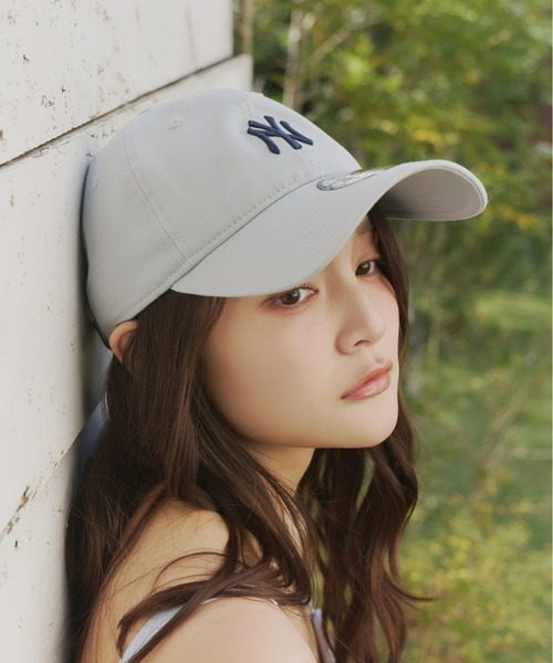 Olu.(オルドット)の「【NEW ERA/Olu.別注カラー】9TWENTYキャップ(キャップ・レディース・ブルーグレー・FREE)」の3枚目の写真