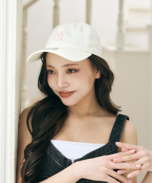 Olu.(オルドット)の「【NEW ERA/Olu.別注カラー】9TWENTYキャップ(キャップ・レディース・ブルーグレー/アイボリー・FREE)」の3枚目の写真