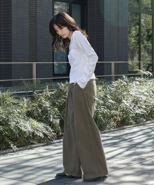 slattgir(スラットジール)の「高身長 ツイルタックワイドパンツ(トールサイズ)Essenave(その他パンツ・レディース・カーキ/ライトベージュ・TM/TL/TLL/T3L)」の10枚目の写真