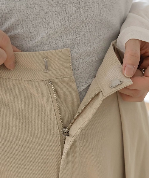 slattgir(スラットジール)の「高身長 ツイルタックワイドパンツ(トールサイズ)Essenave(その他パンツ・レディース・カーキ/ライトベージュ・TM/TL/TLL/T3L)」の16枚目の写真