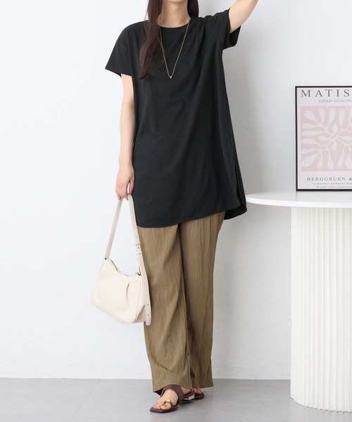 Viola e Viola(ヴィオラエヴィオラ)の「ひんやり&さらり綿混チュニックTシャツ(チュニック・レディース・グレー系その他/オリーブ/ブラック/チャコール/ホワイト系その他・M/L/LL)」の22枚目の写真