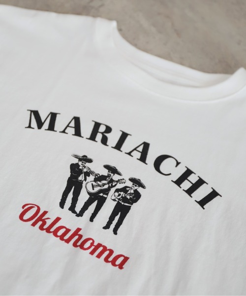 Blanc Bleu Minuit(ブランブルーミニュイ)の「マリアッチプリント クルーネックTEE(Tシャツ/カットソー・レディース・ブラウン/ホワイト・FREE)」の4枚目の写真