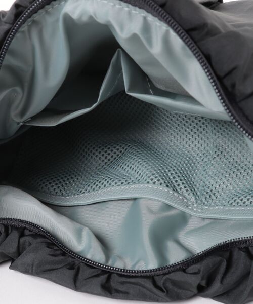 adidas（アディダス）の「《adidas》ウィメンズMHショルダーバッグ（ショルダーバッグ・レディース・セージグリーン/ブラック系・フリー）」の5枚目の写真