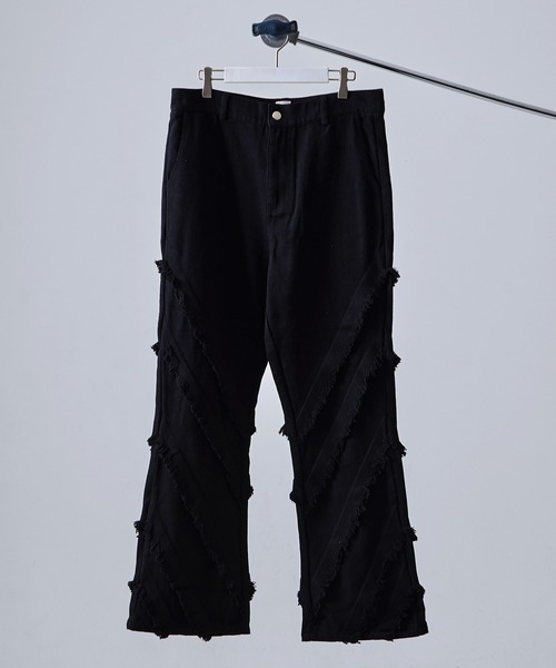 Revo.（レボ）の「スパイラル カットオフ フリンジデザイン フレアパンツ（その他パンツ・メンズ・ホワイト/ブラック・XL/L/M）」の5枚目の写真