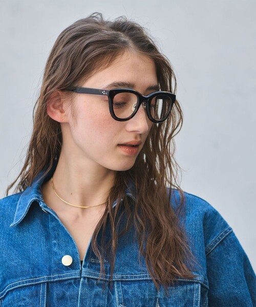 UNITED ARROWS(ユナイテッドアローズ)の「THICK ウェリントン クリア サングラス(サングラス・レディース・ブラック/ダークブラウン・FREE)」の8枚目の写真