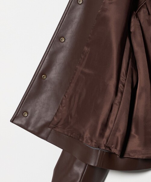 UNITED ARROWS（ユナイテッドアローズ）の「レザーライク ショートブルゾン（ブルゾン・レディース・オフホワイト/ダークブラウン/ブラック・FREE）」の8枚目の写真