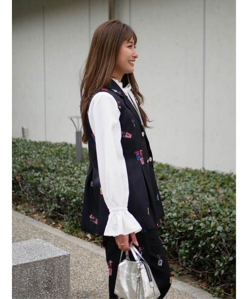 BeBeoD（べベッド）の「フラワーガーデンタックデザインパンツ（その他パンツ・レディース・ブラック/ホワイト/ネイビー・フリー）」の10枚目の写真