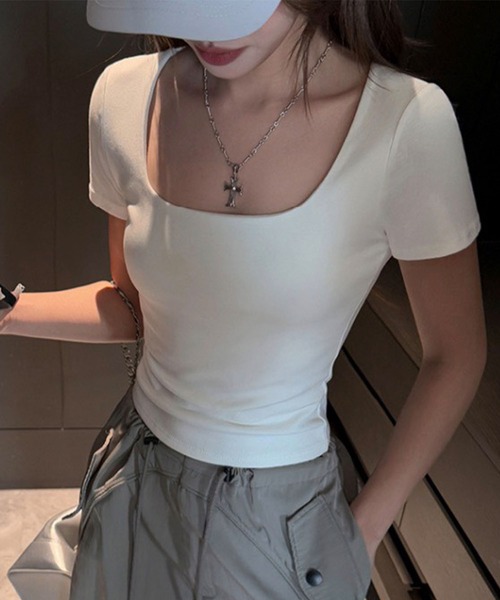 GLAMOROUS JANE（グラマラスジェーン）の「スクエアネック半袖Tシャツ（Tシャツ/カットソー・レディース・ホワイト/ブラック/グレー・FREE）」の6枚目の写真