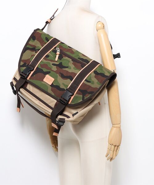 MAKAVELIC（マキャベリック）の「【MAKAVELIC】COSMICDAYS MESSENGER BAG（ショルダーバッグ・メンズ・その他・FREE）」の5枚目の写真