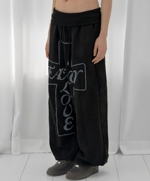 FANCY CLUB（ファンシークラブ）の「A'GEM/9 × .kom 『FANCY CLUB/ファンシークラブ』 FROSS BANDING SWEATPANTS/フロスバンディングスウェットパンツ（スウェットパンツ）」