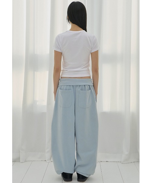 FANCY CLUB(ファンシークラブ)の「A'GEM/9 × .kom 『FANCY CLUB/ファンシークラブ』 FROSS BANDING SWEATPANTS/フロスバンディングスウェットパンツ(スウェットパンツ・レディース・アイボリー/ブラック/ライトブルー・FREE)」の15枚目の写真