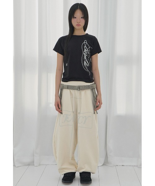 FANCY CLUB(ファンシークラブ)の「A'GEM/9 × .kom 『FANCY CLUB/ファンシークラブ』 FROSS BANDING SWEATPANTS/フロスバンディングスウェットパンツ(スウェットパンツ・レディース・アイボリー/ブラック/ライトブルー・FREE)」の19枚目の写真