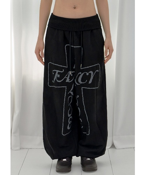 FANCY CLUB(ファンシークラブ)の「A'GEM/9 × .kom 『FANCY CLUB/ファンシークラブ』 FROSS BANDING SWEATPANTS/フロスバンディングスウェットパンツ(スウェットパンツ・レディース・アイボリー/ブラック/ライトブルー・FREE)」の4枚目の写真