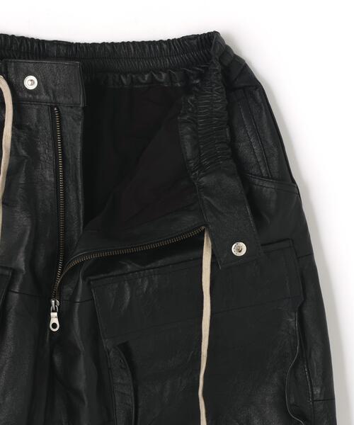 DANKE SCHON（ダンケシェーン）の「DankeSchon/ダンケシェーン/REPRO-LEATHER CARGO SHORTS（カーゴパンツ・レディース・ブラック・M/L）」の7枚目の写真