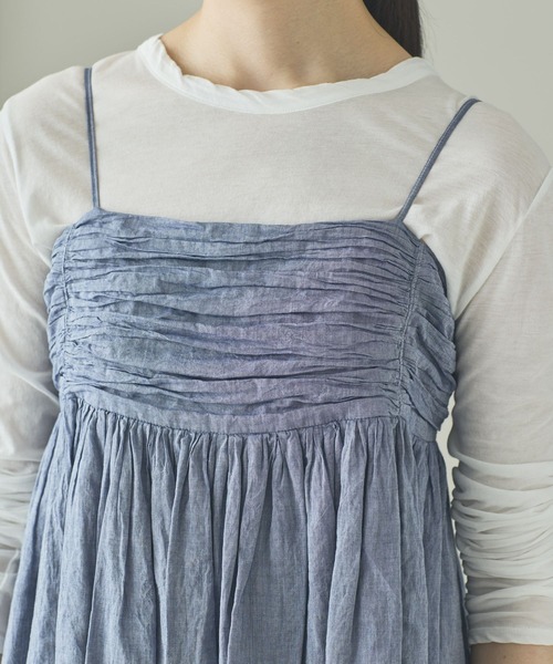 Curensology(カレンソロジー)の「Curensology(カレンソロジー)/シャンブレーレイヤードギャザーキャミソール(キャミソール・レディース・サックスブルー・FREE)」の8枚目の写真