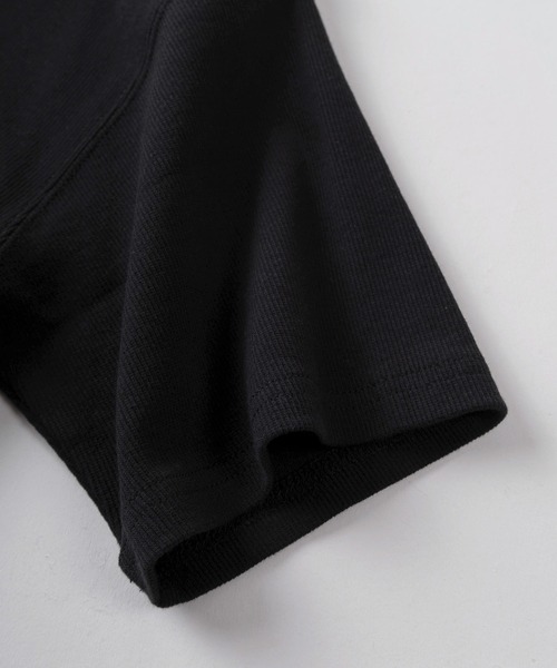 SlashDate(スラッシュデイト)の「【84】スパンリブ 無地 ヘンリーネックTシャツ/ユニセックス/レディース/メンズ(Tシャツ/カットソー・メンズ・ホワイト/ブラック/カーキ/グレー・M/L)」の6枚目の写真