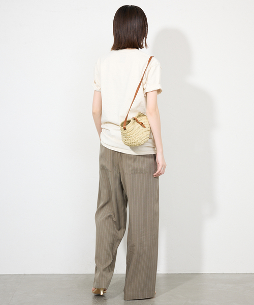 SLOBE IENA（スローブイエナ）の「《3サイズ展開/追加》フィブリルストライプリラックスパンツ（その他パンツ・レディース・カーキ/ネイビー・36/38/40）」の6枚目の写真