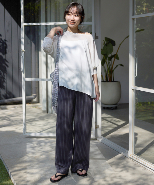 SLOBE IENA（スローブイエナ）の「《3サイズ展開/追加》フィブリルストライプリラックスパンツ（その他パンツ・レディース・カーキ/ネイビー・36/38/40）」の12枚目の写真