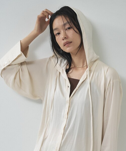 GALLEST（ギャレスト）の「【一部店舗限定】シアーフードオーバーシャツ（シャツ/ブラウス・レディース・サックスブルー/オフホワイト/ナチュラル・38）」の18枚目の写真