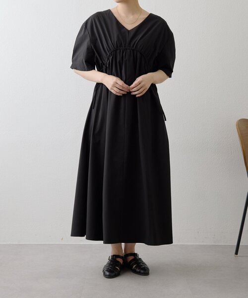 ear PAPILLONNER(イアパピヨネ)の「ドロストワンピース【SUM1 STYLE】(ワンピース・レディース・ブラック/レッド/パープル・FREE)」の4枚目の写真