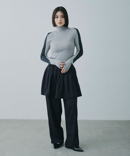 Clum(クルム)の「bicolor turtle knit / バイカラータートルニット(ニット/セーター・レディース・ライトベージュ/グレー・FREE)」の11枚目の写真