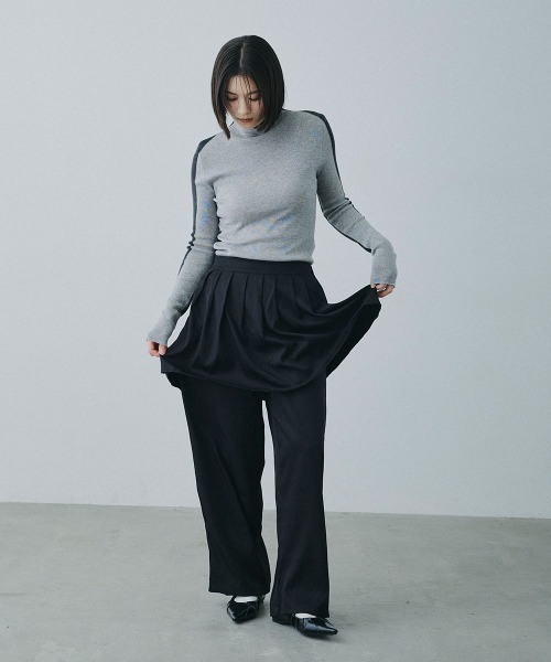 Clum(クルム)の「bicolor turtle knit / バイカラータートルニット(ニット/セーター・レディース・ライトベージュ/グレー・FREE)」の14枚目の写真