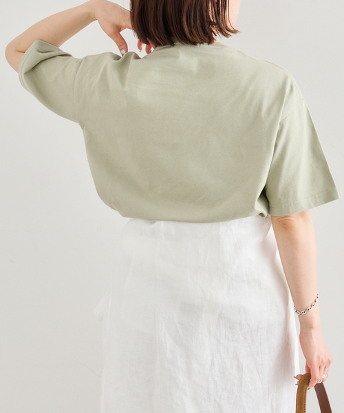 U by SPICK&SPAN(ユーバイスピックアンドスパン)の「New York Magazine ロゴ TEE(Tシャツ/カットソー・レディース・ブラック/カーキ/ホワイト・SMALL)」の18枚目の写真