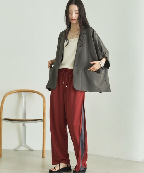Doux archives(ドゥアルシーヴ)の「【接触冷感・マシンウォッシャブル】サイドラインパンツ(その他パンツ・レディース・ブラック/カーキ/レッド・FREE)」の8枚目の写真