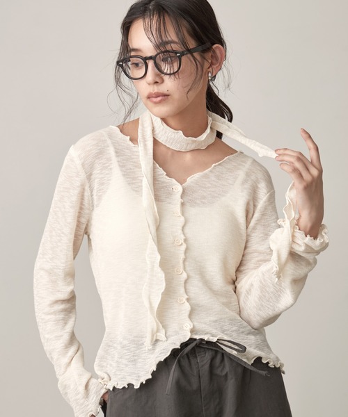 OFROOM(オフルーム)の「Sheer Cardigan Narrow Scarf Set|シアーカーディガンナロースカーフセット(カーディガン/ボレロ・レディース・ベージュ/ホワイト/ブラック/グレー・FREE)」の2枚目の写真