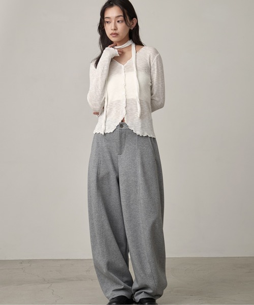 OFROOM(オフルーム)の「Sheer Cardigan Narrow Scarf Set|シアーカーディガンナロースカーフセット(カーディガン/ボレロ・レディース・ベージュ/ホワイト/ブラック/グレー・FREE)」の11枚目の写真