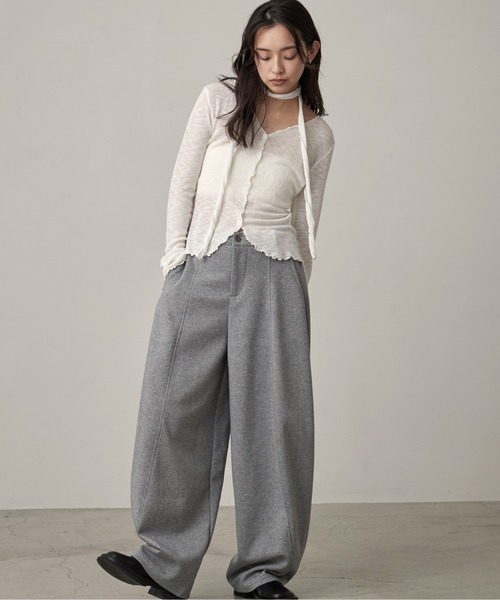 OFROOM(オフルーム)の「Sheer Cardigan Narrow Scarf Set|シアーカーディガンナロースカーフセット(カーディガン/ボレロ・レディース・ベージュ/ホワイト/ブラック/グレー・FREE)」の12枚目の写真