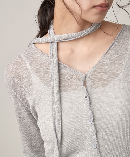 OFROOM(オフルーム)の「Sheer Cardigan Narrow Scarf Set|シアーカーディガンナロースカーフセット(カーディガン/ボレロ・レディース・ベージュ/ホワイト/ブラック/グレー・FREE)」の19枚目の写真