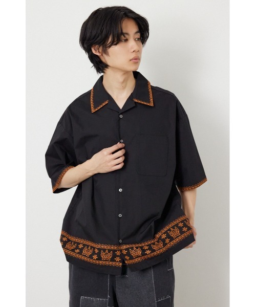 RODEO CROWNS WIDE BOWL（ロデオクラウンズワイドボウル）の「Crown Hem シャツ（シャツ/ブラウス・メンズ・ブラック/オフホワイト/ダークオレンジ・MEDIUM/LARGE）」の2枚目の写真