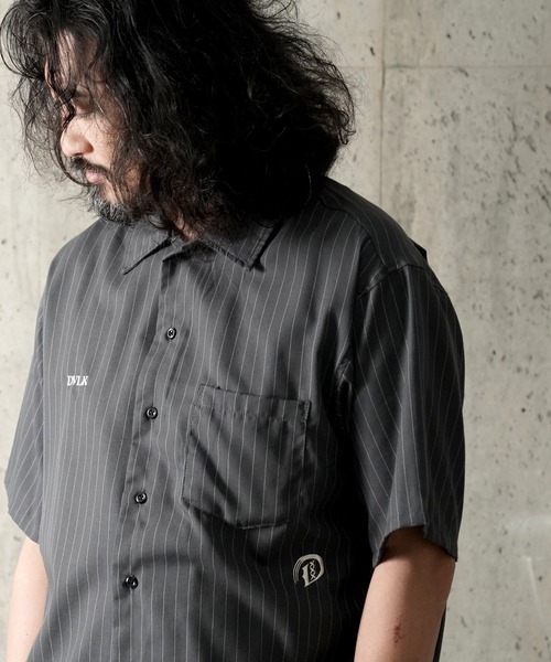 DEVILOCK（デビロック）の「DEVILOCK PIN STRIPE EMBROIDERY SHIRT（シャツ/ブラウス・メンズ・チャコールグレー/ブラック/ホワイト・X-LARGE/LARGE/MEDIUM）」の5枚目の写真